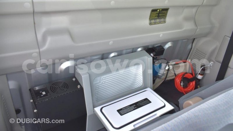 Big with watermark toyota land cruiser benin import dubai 6817