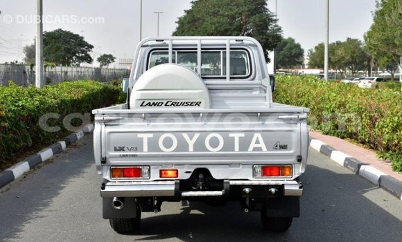 Buy Import Toyota Land Cruiser Other Car in Import - Dubai in Benign Buy Import Toyota Land Cruiser Other Car in Import - Dubai in Benign