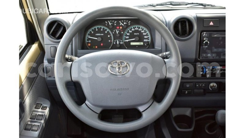 Big with watermark toyota land cruiser benin import dubai 6818