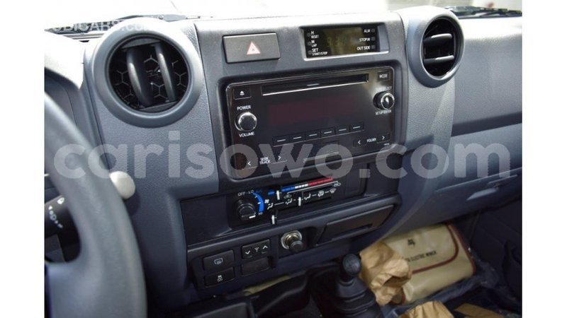 Big with watermark toyota land cruiser benin import dubai 6818