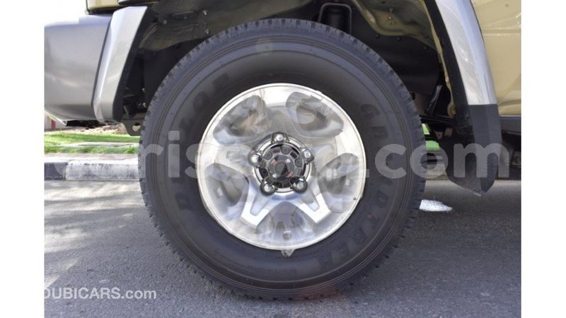 Big with watermark toyota land cruiser benin import dubai 6818