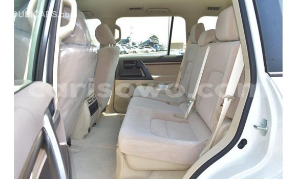 Buy Import Toyota Land Cruiser White Car in Import - Dubai in Benign Buy Import Toyota Land Cruiser White Car in Import - Dubai in Benign
