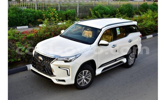 Buy Import Toyota Fortuner White Car in Import - Dubai in Benign Buy Import Toyota Fortuner White Car in Import - Dubai in Benign