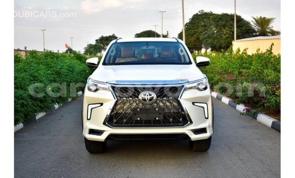 Buy Import Toyota Fortuner White Car in Import - Dubai in Benign Buy Import Toyota Fortuner White Car in Import - Dubai in Benign
