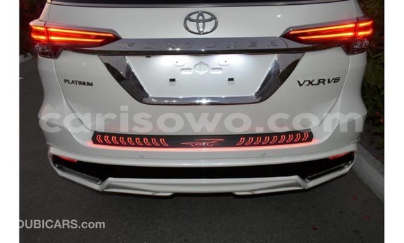 Buy Import Toyota Fortuner White Car in Import - Dubai in Benign Buy Import Toyota Fortuner White Car in Import - Dubai in Benign