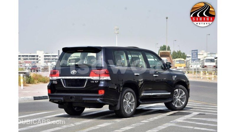 Big with watermark toyota land cruiser benin import dubai 6821