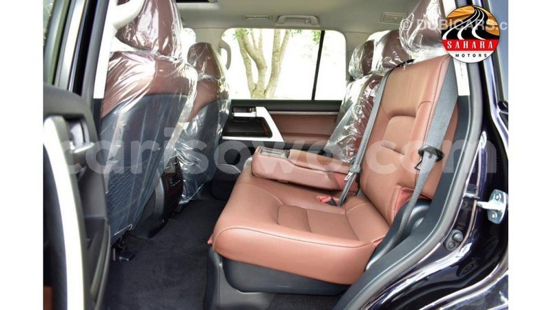 Big with watermark toyota land cruiser benin import dubai 6821