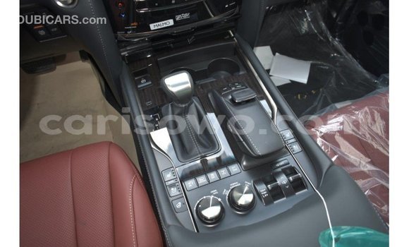 Acheter Import Voiture Lexus LX Blanc à Import - Dubai, Benin Acheter Import Voiture Lexus LX Blanc à Import - Dubai, Benin