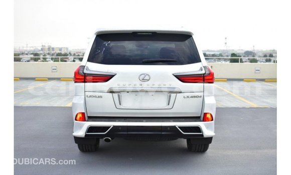 Acheter Import Voiture Lexus LX Blanc à Import - Dubai, Benin Acheter Import Voiture Lexus LX Blanc à Import - Dubai, Benin