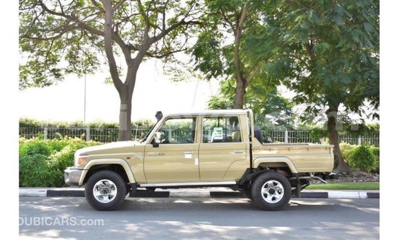 Buy Import Toyota Land Cruiser Beige Car in Import - Dubai in Benign Buy Import Toyota Land Cruiser Beige Car in Import - Dubai in Benign