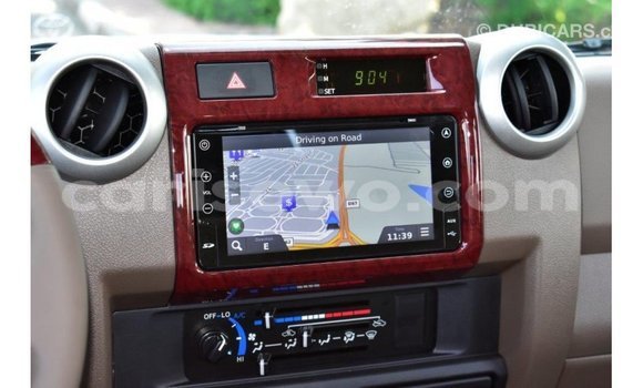 Buy Import Toyota Land Cruiser Beige Car in Import - Dubai in Benign Buy Import Toyota Land Cruiser Beige Car in Import - Dubai in Benign