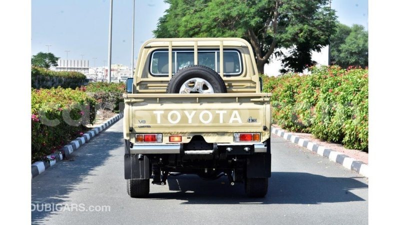 Big with watermark toyota land cruiser benin import dubai 6824