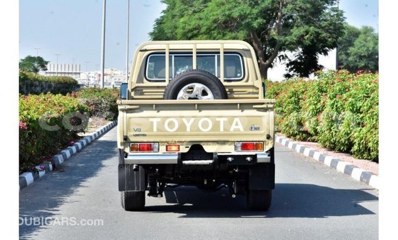 Buy Import Toyota Land Cruiser Beige Car in Import - Dubai in Benign Buy Import Toyota Land Cruiser Beige Car in Import - Dubai in Benign