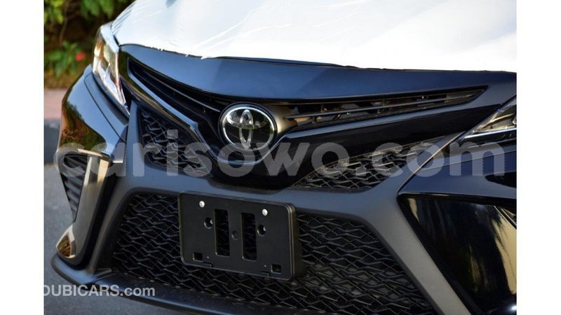 Big with watermark toyota camry benin import dubai 6826