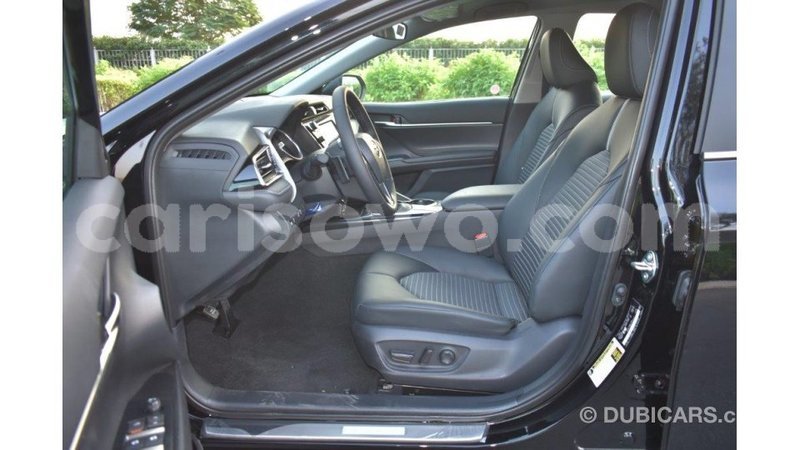 Big with watermark toyota camry benin import dubai 6826