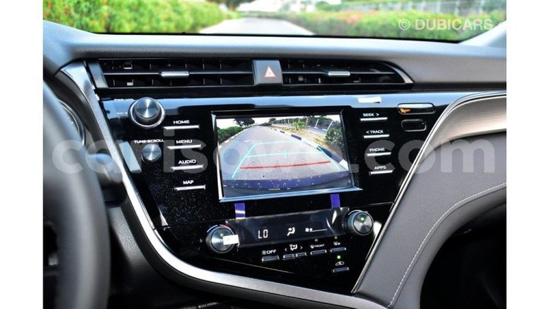 Big with watermark toyota camry benin import dubai 6826