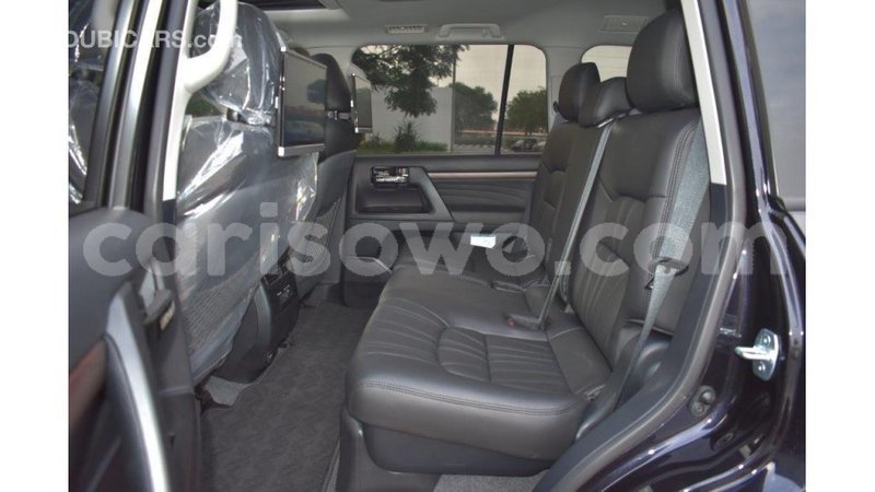 Big with watermark toyota land cruiser benin import dubai 6838