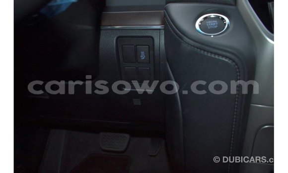 Acheter Import Voiture Toyota Land Cruiser Noir à Import - Dubai, Benin Acheter Import Voiture Toyota Land Cruiser Noir à Import - Dubai, Benin