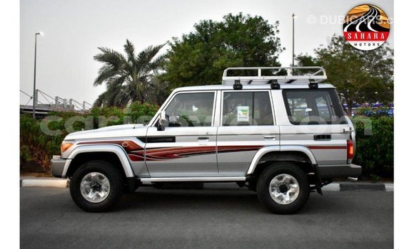 Acheter Import Voiture Toyota Land Cruiser Autre à Import - Dubai, Benin Acheter Import Voiture Toyota Land Cruiser Autre à Import - Dubai, Benin