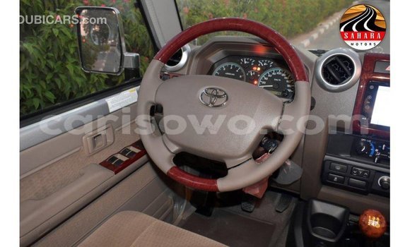 Acheter Import Voiture Toyota Land Cruiser Autre à Import - Dubai, Benin Acheter Import Voiture Toyota Land Cruiser Autre à Import - Dubai, Benin