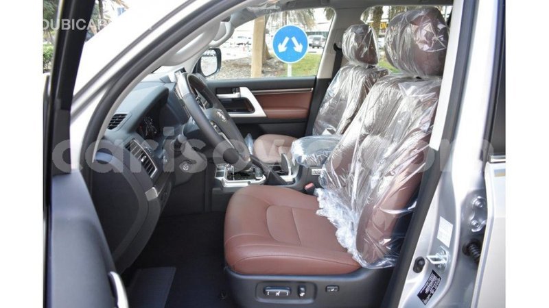 Big with watermark toyota land cruiser benin import dubai 6841