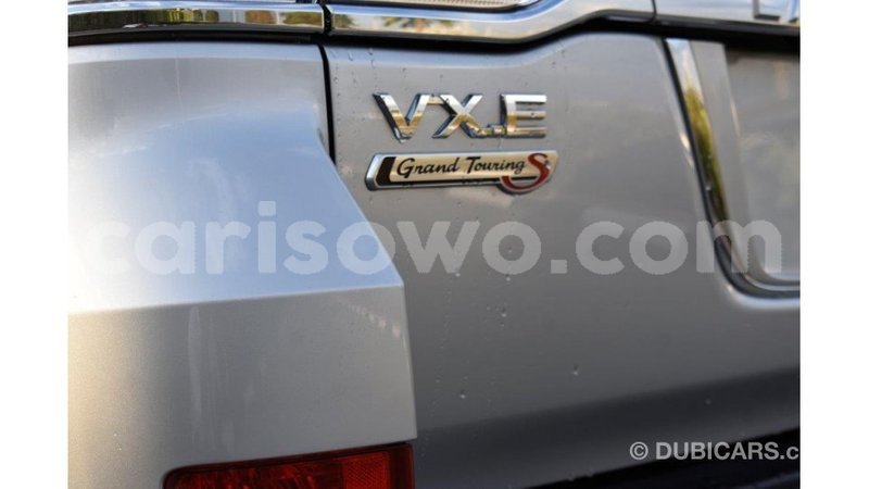 Big with watermark toyota land cruiser benin import dubai 6841