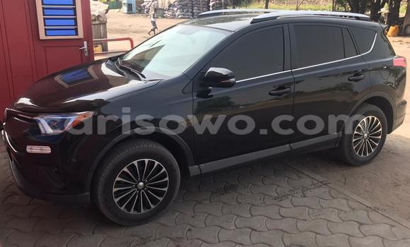 Ra Àlòkù Toyota RAV4 Black Ọkọ̀ in Cotonou ni Benin Ra Àlòkù Toyota RAV4 Black Ọkọ̀ in Cotonou ni Benin