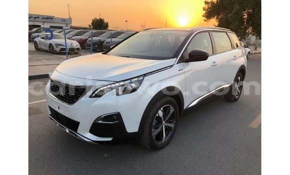 Sayi Imported Peugeot 5008 White Mota in Import - Dubai a Benin Sayi Imported Peugeot 5008 White Mota in Import - Dubai a Benin