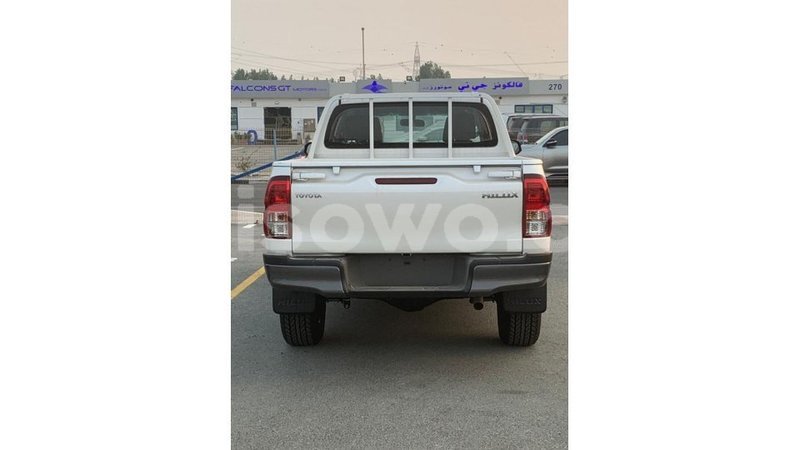 Big with watermark toyota hilux benin import dubai 6871