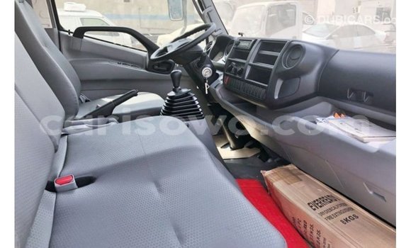 Sayi Imported Hino 300 Series White Babbar mota in Import - Dubai a Benin Sayi Imported Hino 300 Series White Babbar mota in Import - Dubai a Benin