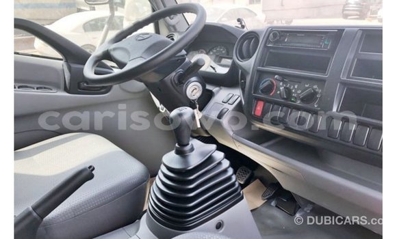 Sayi Imported Hino 300 Series White Babbar mota in Import - Dubai a Benin Sayi Imported Hino 300 Series White Babbar mota in Import - Dubai a Benin