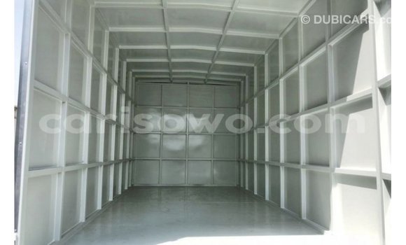 Sayi Imported Hino 300 Series White Babbar mota in Import - Dubai a Benin Sayi Imported Hino 300 Series White Babbar mota in Import - Dubai a Benin