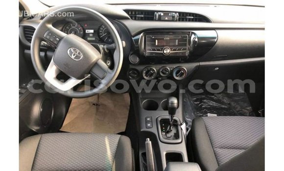 Sayi Imported Toyota Hilux Black Mota in Import - Dubai a Benin Sayi Imported Toyota Hilux Black Mota in Import - Dubai a Benin