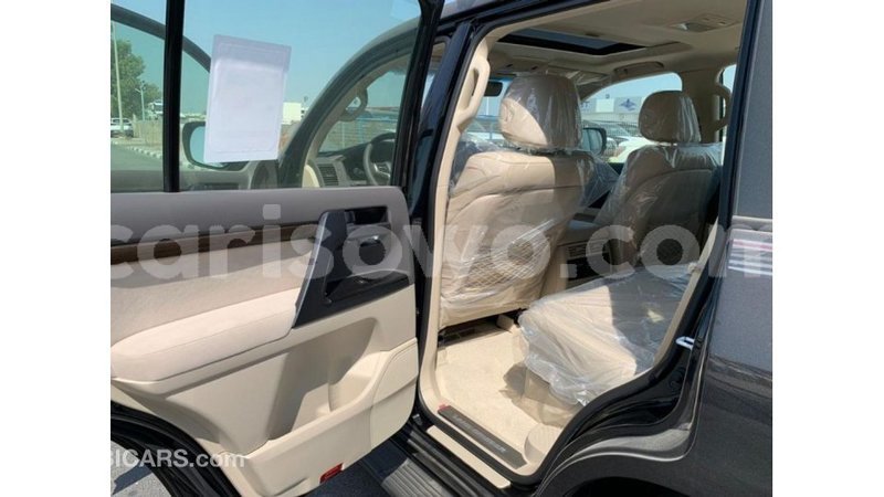 Big with watermark toyota land cruiser benin import dubai 6876