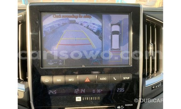 Acheter Import Voiture Toyota Land Cruiser Noir à Import - Dubai, Benin Acheter Import Voiture Toyota Land Cruiser Noir à Import - Dubai, Benin