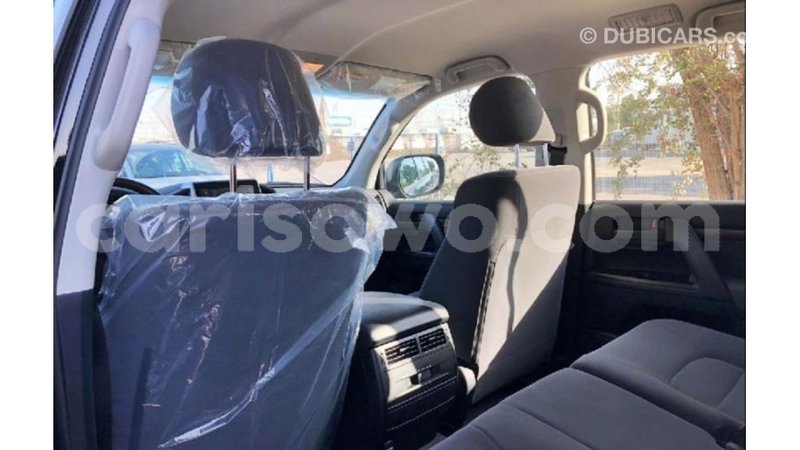 Big with watermark toyota land cruiser benin import dubai 6879