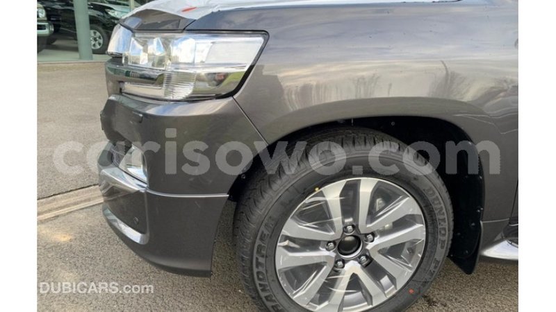 Big with watermark toyota land cruiser benin import dubai 6881