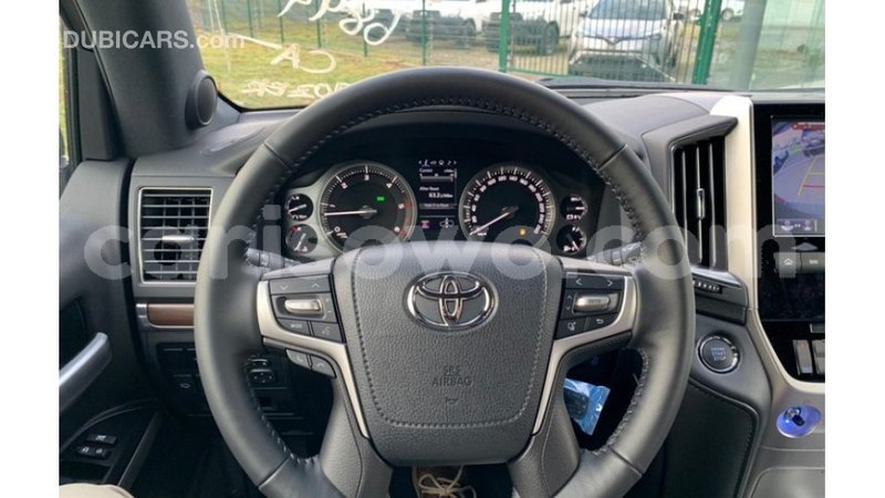Big with watermark toyota land cruiser benin import dubai 6881