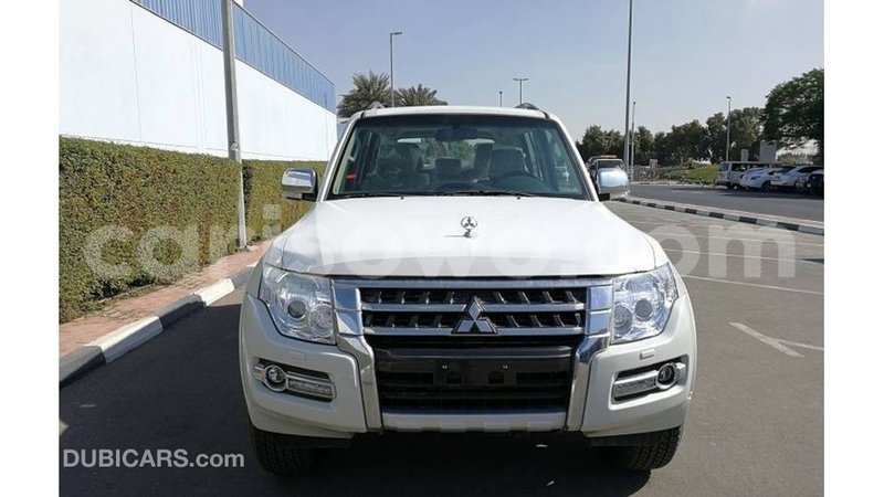 Big with watermark mitsubishi pajero benin import dubai 6882