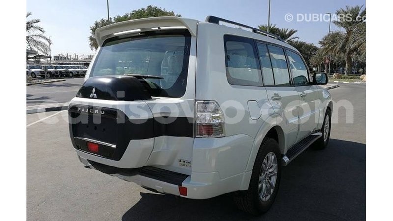 Big with watermark mitsubishi pajero benin import dubai 6882