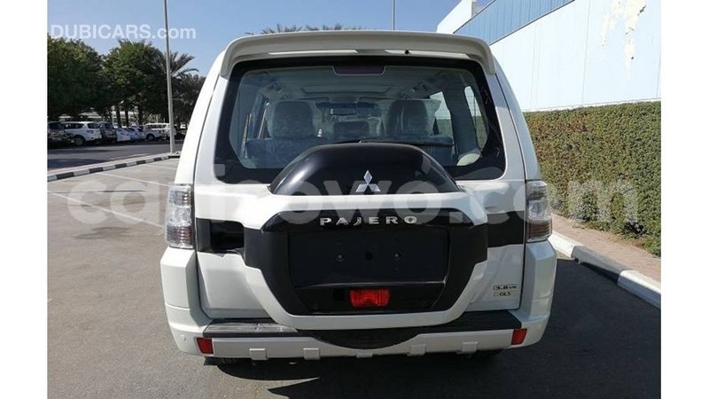 Big with watermark mitsubishi pajero benin import dubai 6882