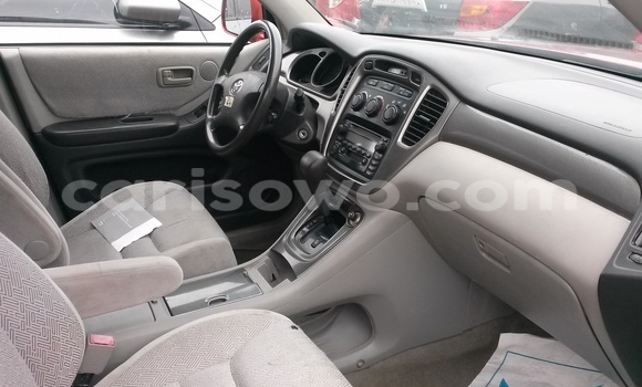 Acheter Occasion Voiture Toyota Highlander Rouge à Cotonou, Benin Acheter Occasion Voiture Toyota Highlander Rouge à Cotonou, Benin