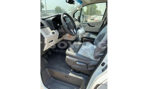Sayi Imported Toyota Hiace White Mota in Import - Dubai a Benin Sayi Imported Toyota Hiace White Mota in Import - Dubai a Benin