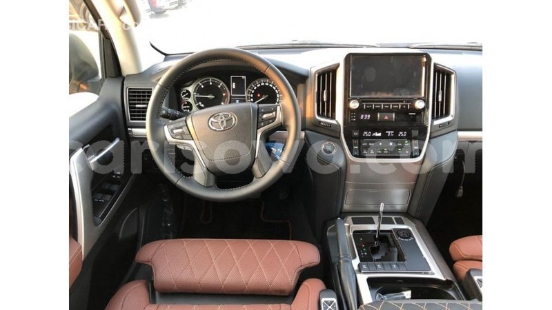 Big with watermark toyota land cruiser benin import dubai 6890