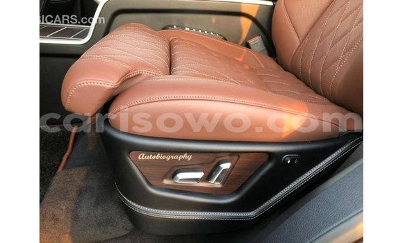 Acheter Import Voiture Toyota Land Cruiser Noir à Import - Dubai, Benin Acheter Import Voiture Toyota Land Cruiser Noir à Import - Dubai, Benin