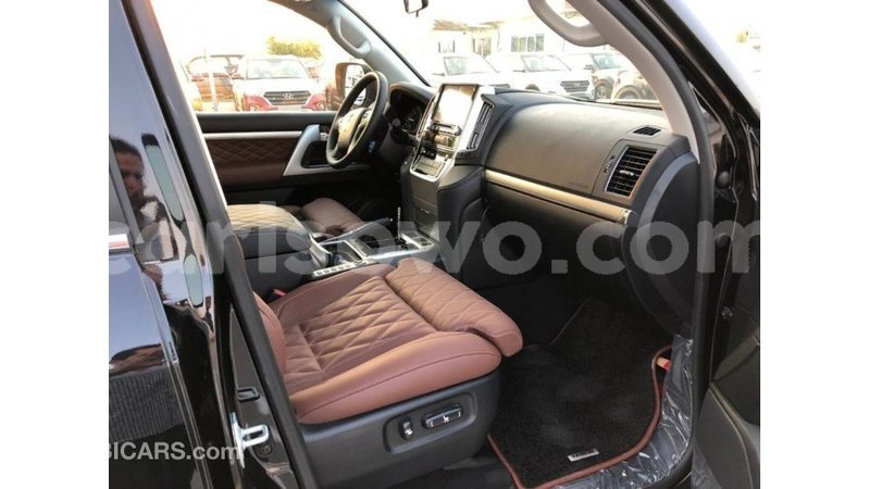 Big with watermark toyota land cruiser benin import dubai 6890