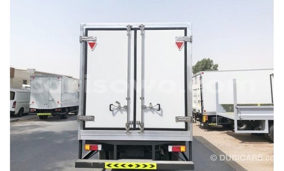 Acheter Import Utilitaire Hino 300 Series Blanc à Import - Dubai, Benin Acheter Import Utilitaire Hino 300 Series Blanc à Import - Dubai, Benin