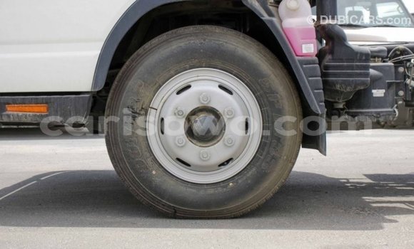 Acheter Import Voiture Mitsubishi Carisma Blanc à Import - Dubai, Benin Acheter Import Voiture Mitsubishi Carisma Blanc à Import - Dubai, Benin