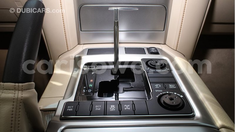 Big with watermark toyota land cruiser benin import dubai 6904