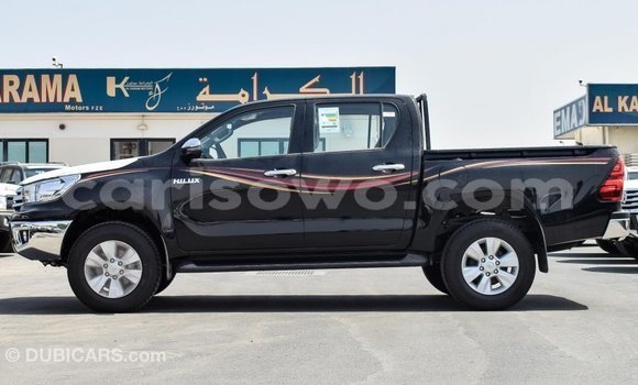 Sayi Imported Toyota Hilux Black Mota in Import - Dubai a Benin Sayi Imported Toyota Hilux Black Mota in Import - Dubai a Benin